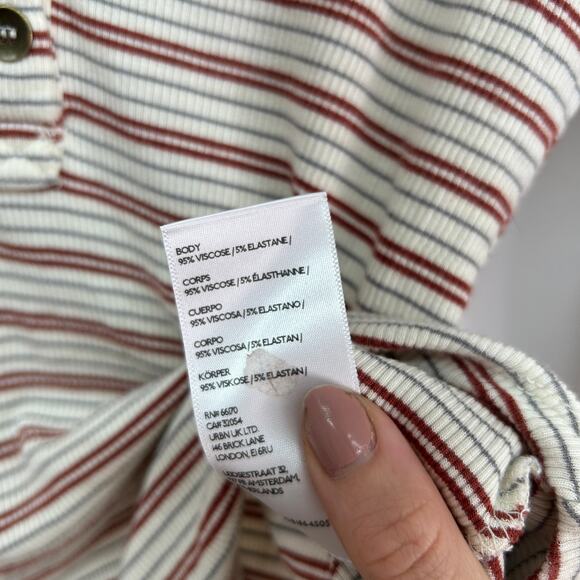 UO Urban Outfitters BDG Striped V-Neck Collared Polo Crop Long Sleeve Top Small - Picture 7 of 8